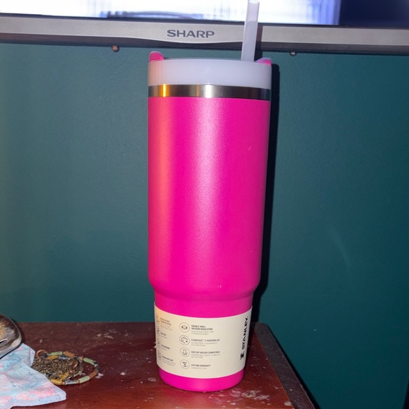 Stanley 30oz Flowstate Quencher 2.0 Tumbler - Picture 4 of 6